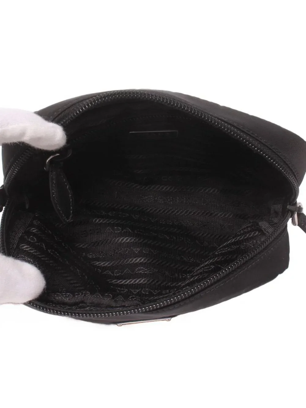 Prada pouch 1ns021
